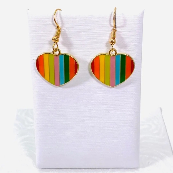 :RAINBOW HEARTS!" SUPER FUN RAINBOW HEART EARRINGS NEW! - Picture 1 of 7